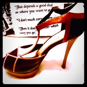 NWOT Jessica Simpson Peep Toe Heels